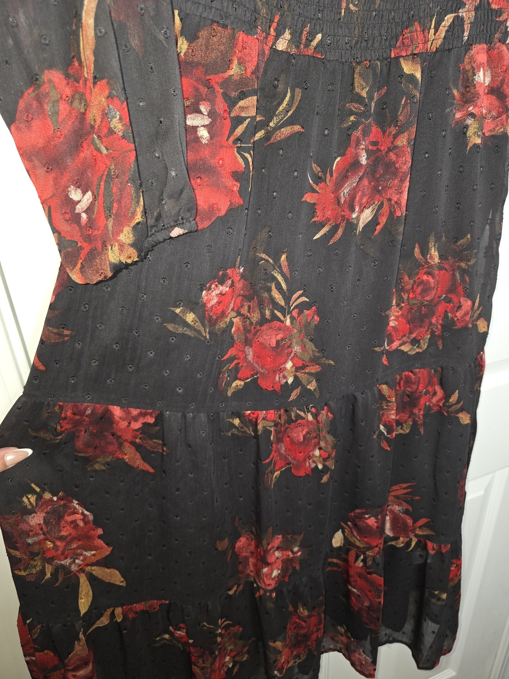 FRYE AND CO. Black Dress with Red Floral Print Size Medium - Picture 6 of 11